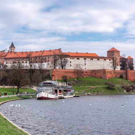 Najlepsze lody w Krakowie – gdzie warto się wybrać na słodką ochłodę?